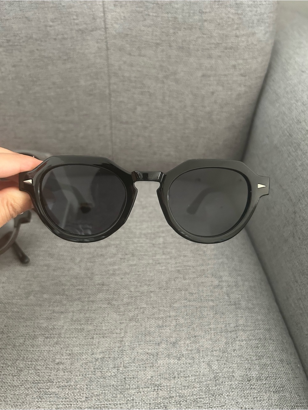 Black Acetate Round Sunglasses UV400
Protection